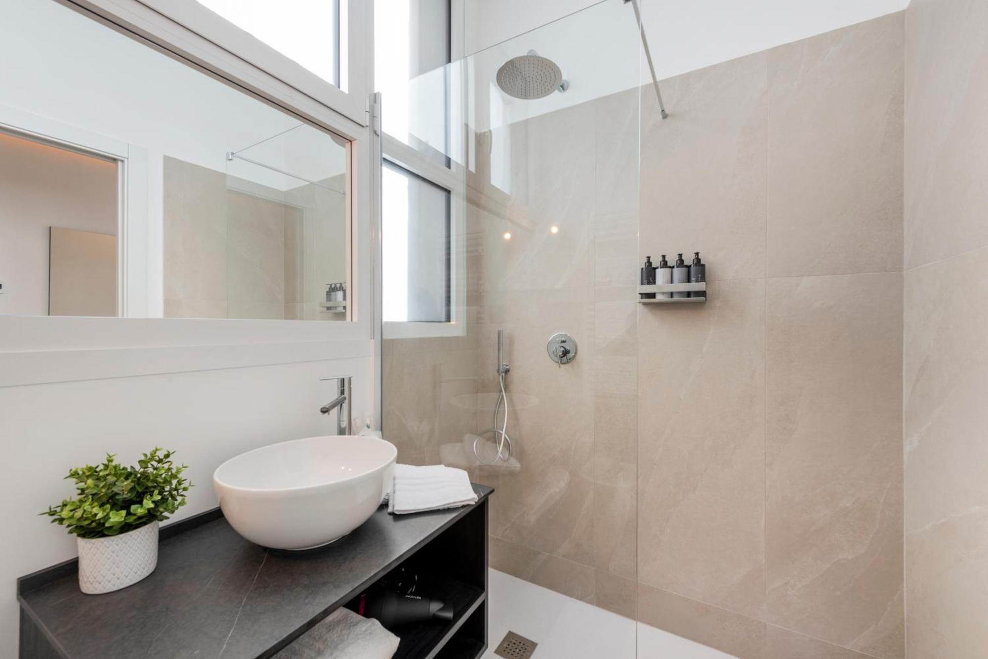 Bnbutler - Inbrera - Giulianova, 1 Gasthof